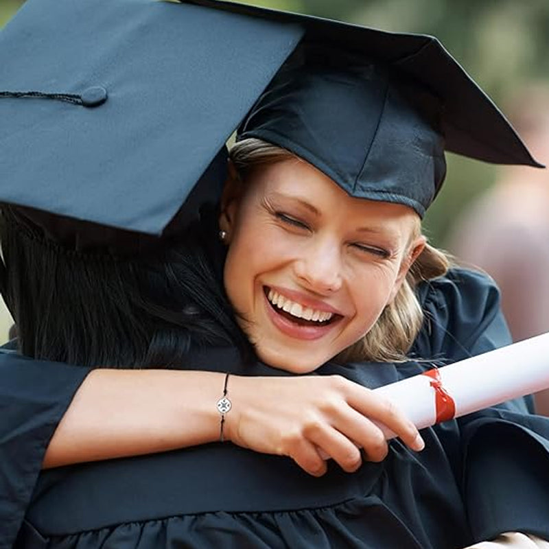 Simple Creative Graduation Bracelet With Bachelor's Hat Gift Box